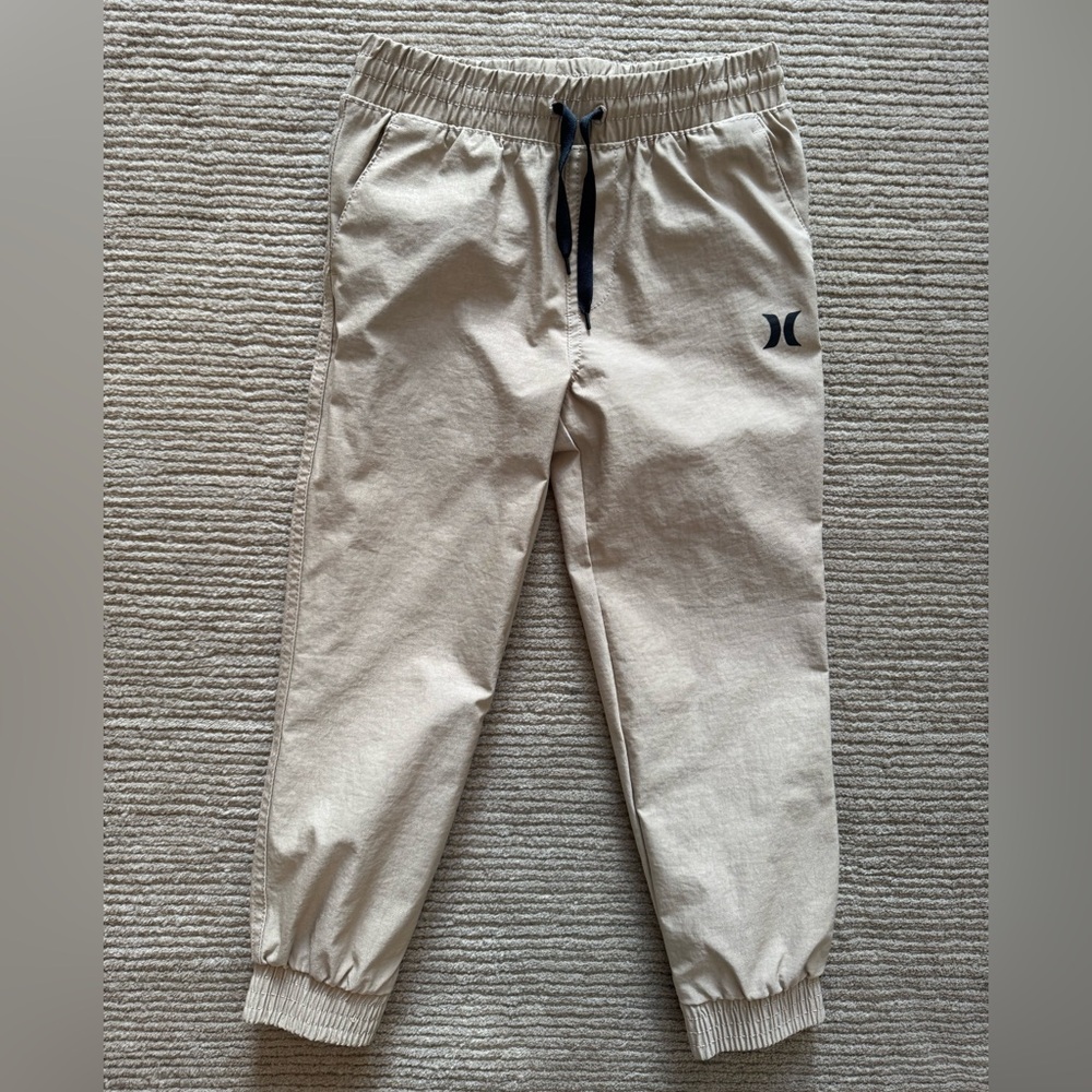 Hurley Boys’ Youth Pants Nylon Stretch Pull On Joggers Beige Khaki Size 5/6